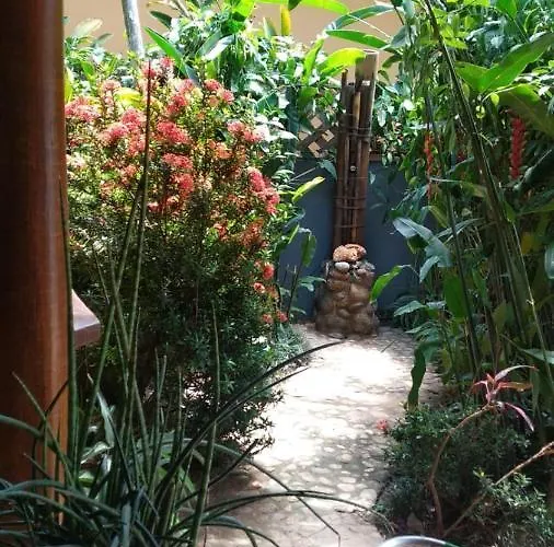 Suites Madalena Itamambuca